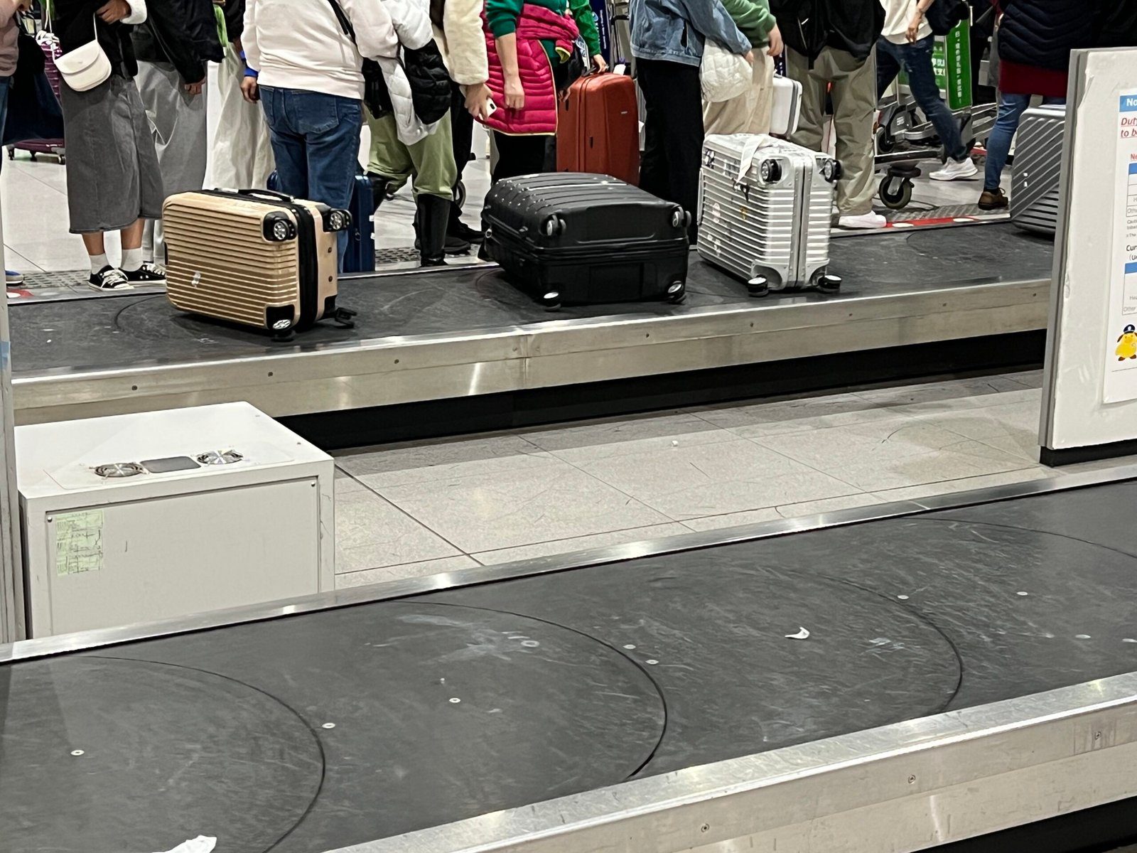 티웨이 체크인 및 탑승수속 오사카 간사이 공항 입국 - 16