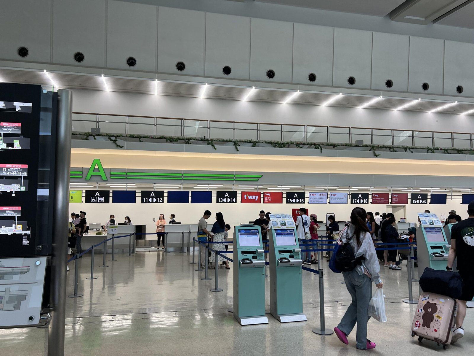 오키나와 귀국 티웨이항공 TW272편 16열 비상구 유료좌석 후기 - 2