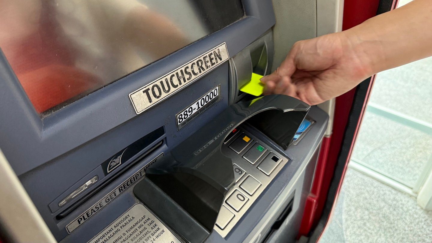 필리핀 마닐라 공항과 코론 시내 토스뱅크 체크카드 ATM기 환전 후기 토스뱅크 체크카드 ATM기