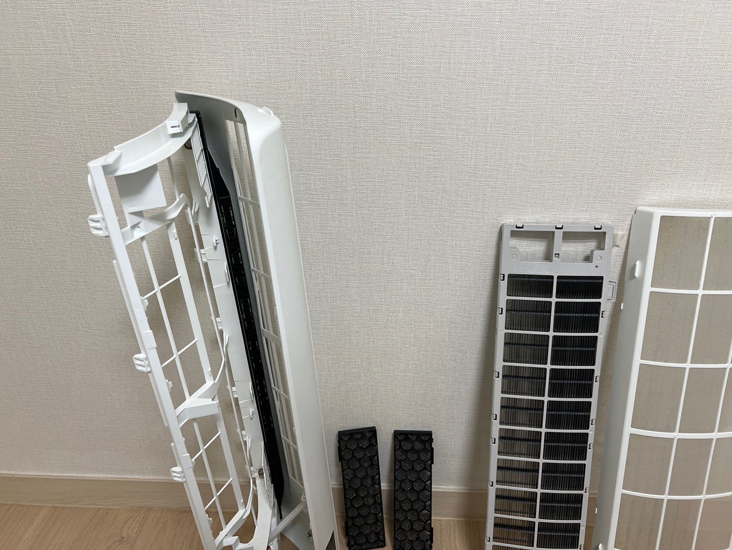 삼성 벽걸이 무풍에어컨 셀프 분해청소 방법 AR06R5170HEQ - 17