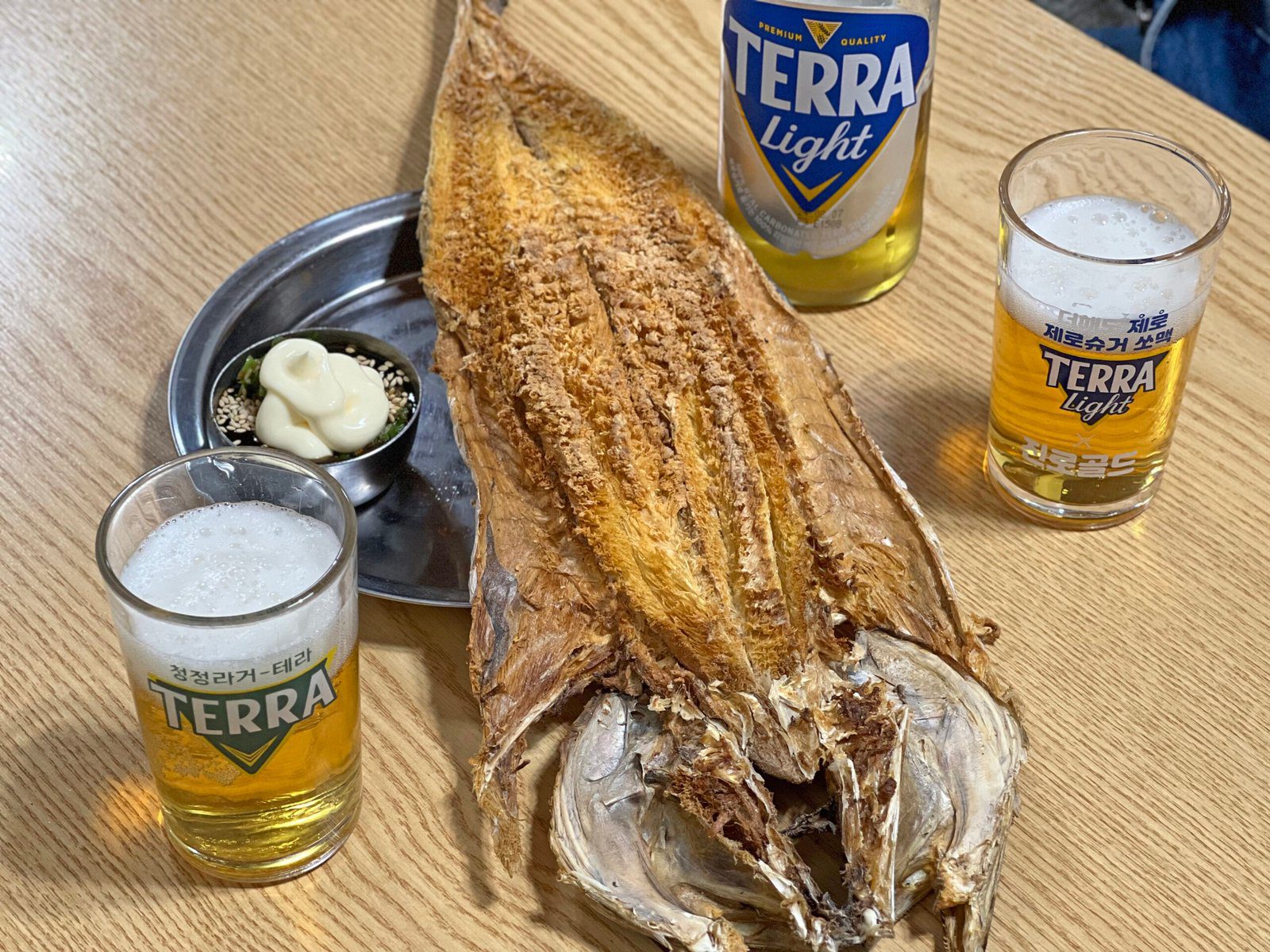전주 여행 필수 코스 전일갑오 가맥집 성지의 황태포와 계란말이 - 9