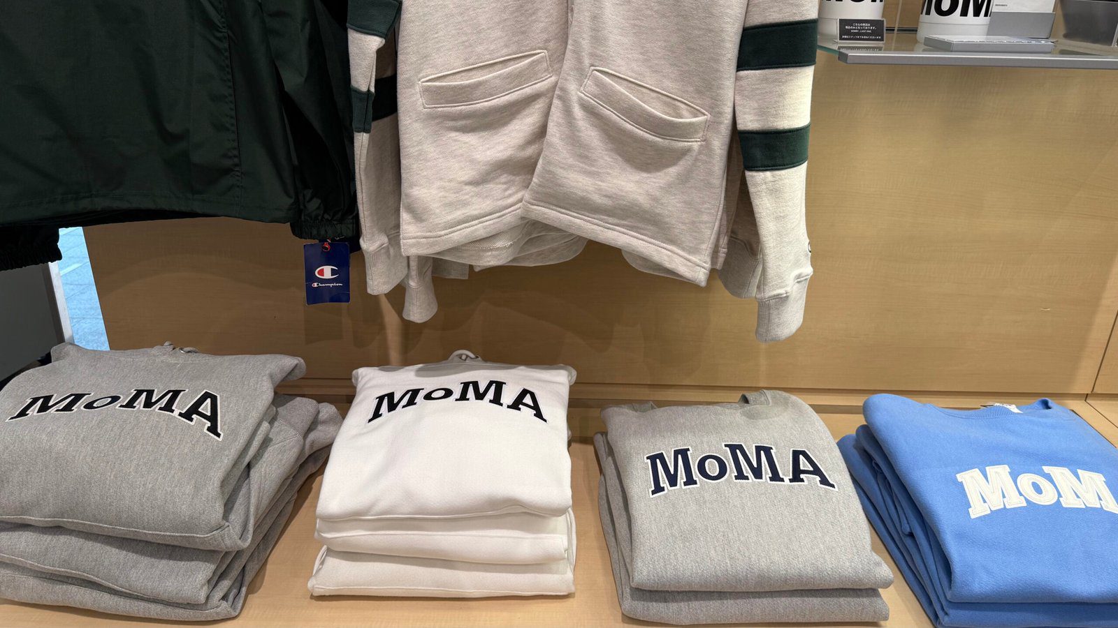 교토 모마디자인스토어 맨투맨